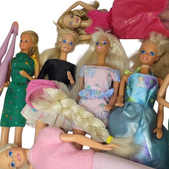 14 Vintage Barbies Clothes & Accessories Lot - Picture 9 of 12